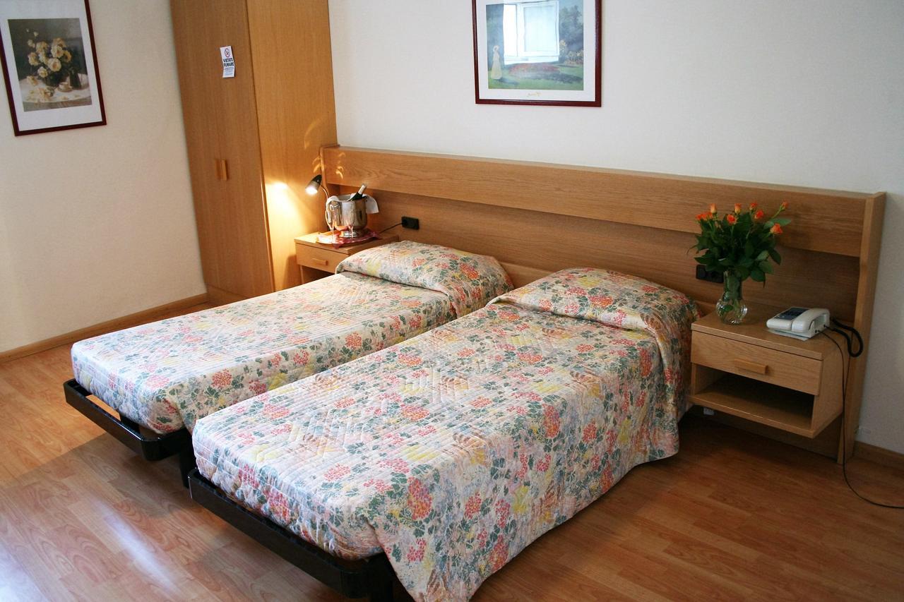 Hotel Centro Torre Pellice Ngoại thất bức ảnh