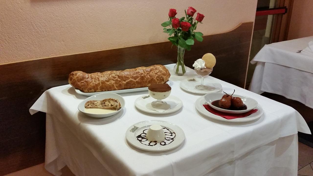 Hotel Centro Torre Pellice Ngoại thất bức ảnh