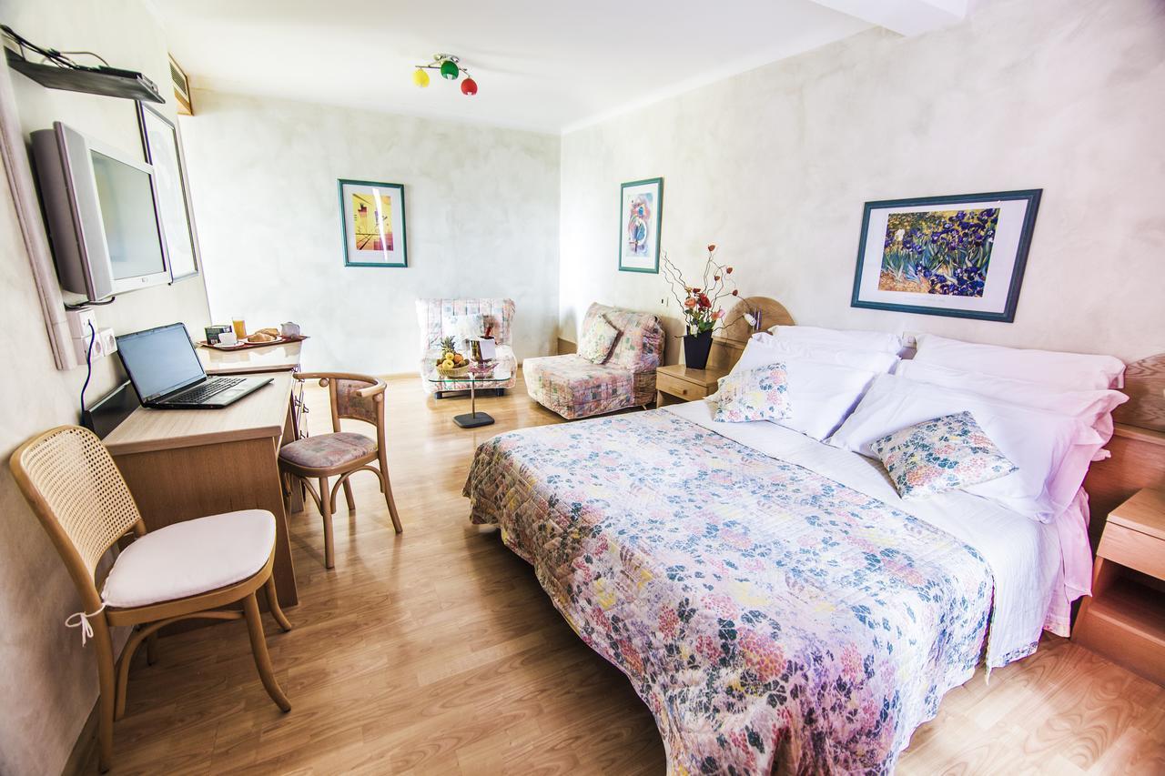 Hotel Centro Torre Pellice Ngoại thất bức ảnh